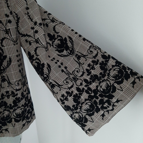 Cartise Brown Plaid Bolero Jacket - Picture 4 of 10